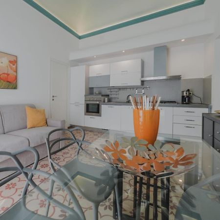 Villa Di Giorgi Apartments Center Cefalù Exteriör bild