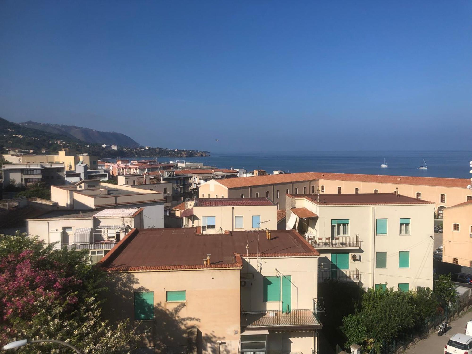 Villa Di Giorgi Apartments Center Cefalù Exteriör bild