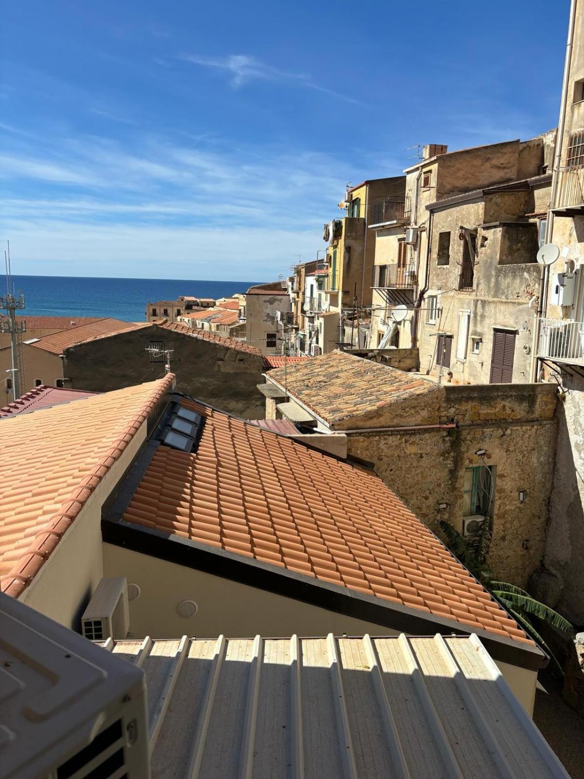 Villa Di Giorgi Apartments Center Cefalù Exteriör bild