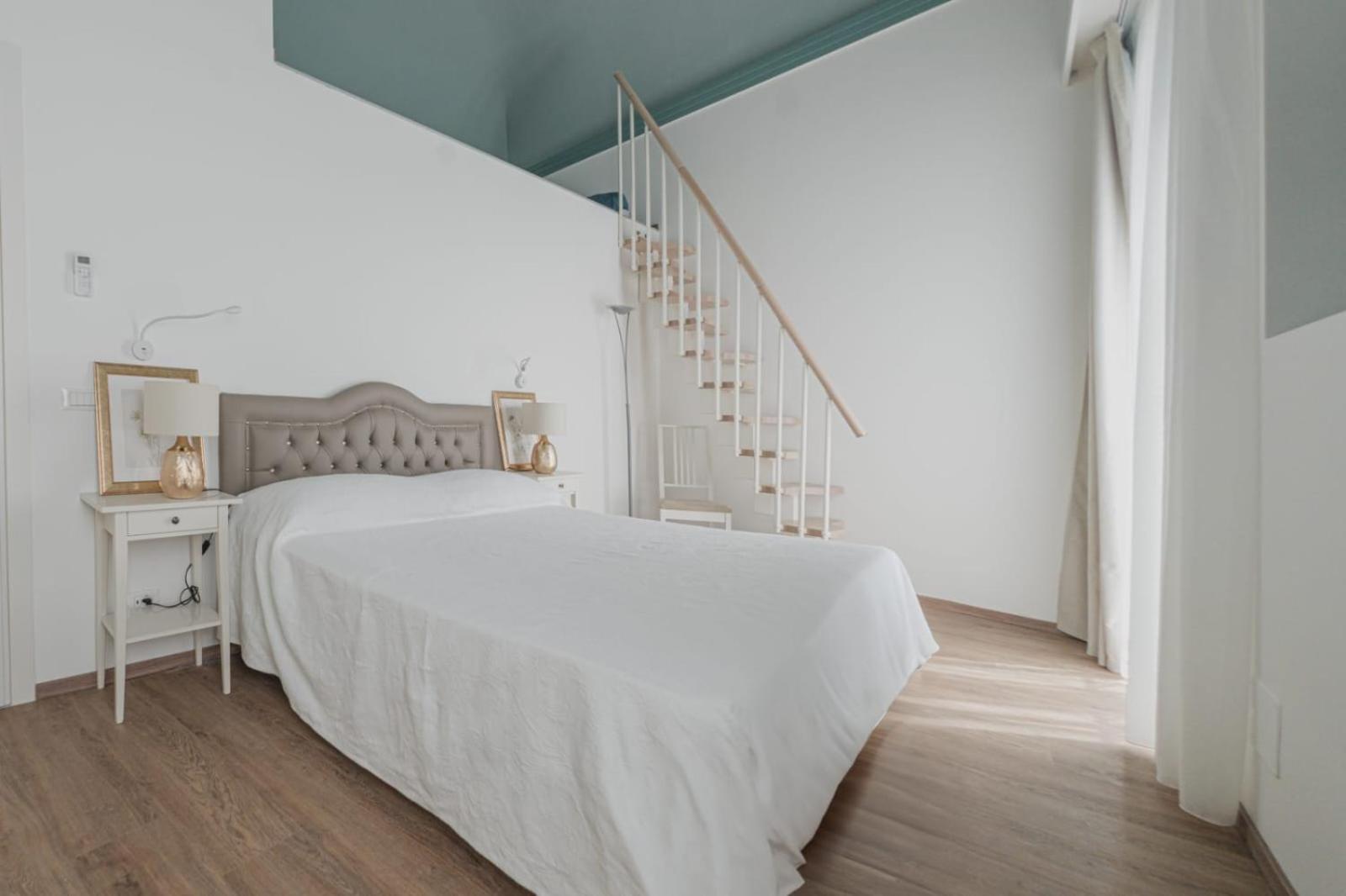 Villa Di Giorgi Apartments Center Cefalù Exteriör bild